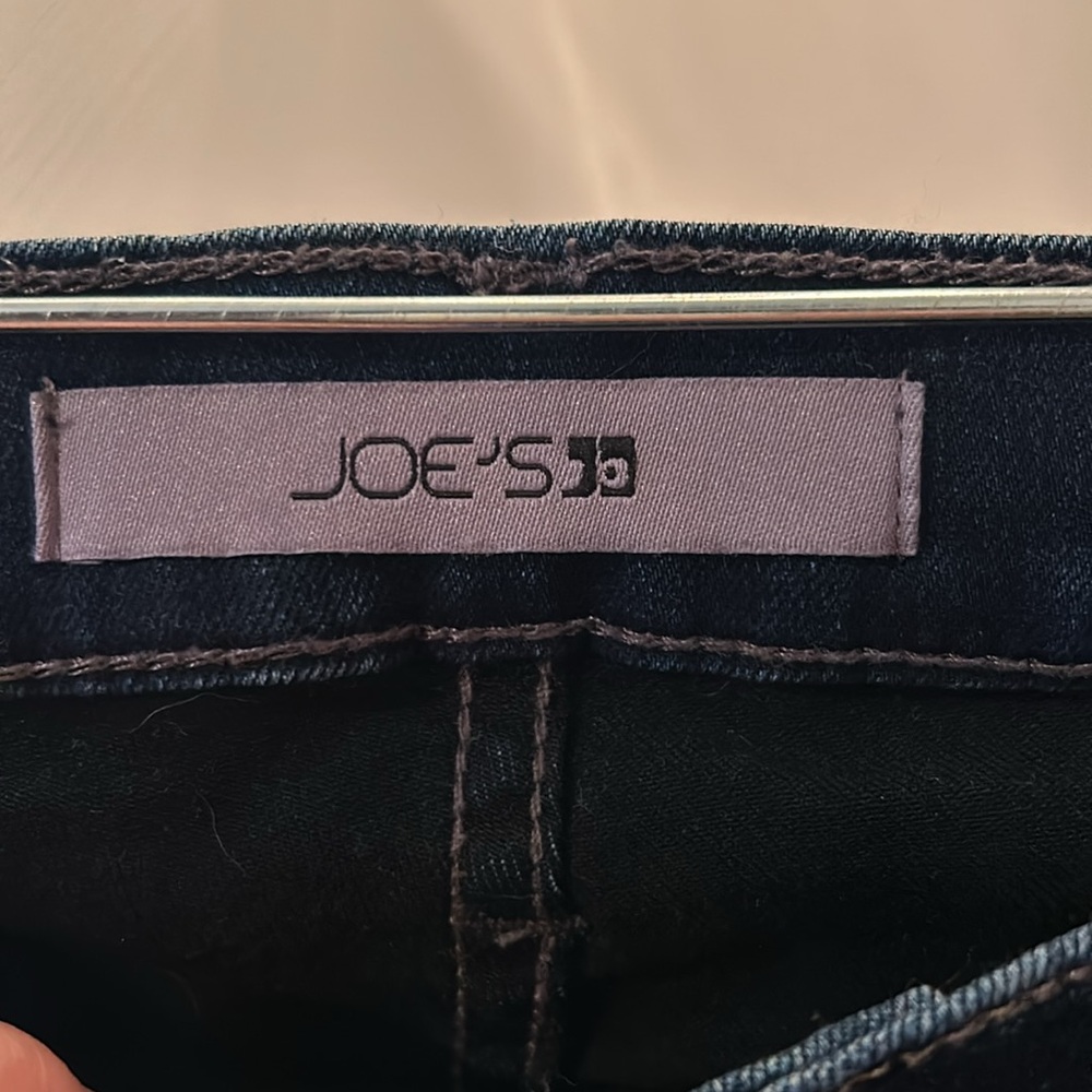 Dark Wash Joe's Jeans slim fit - Picture 2 of 10